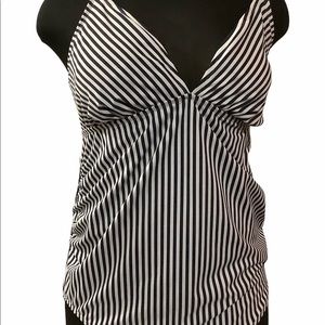Plus size lady’s swimsuit size XXL